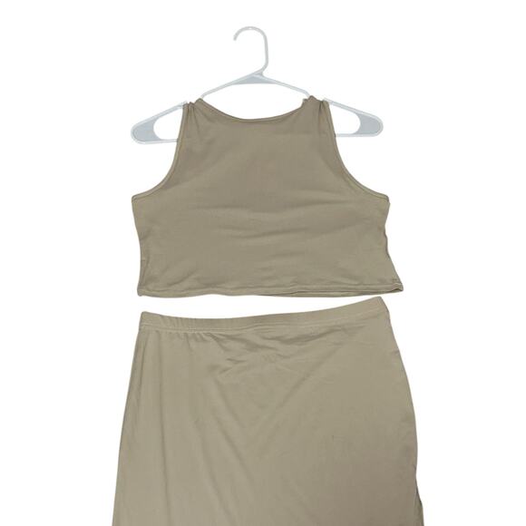 Micas Women's Large Beige Crop Sleeveless Crew Neck Top Slit Midi Skirt Set - Picture 5 of 10